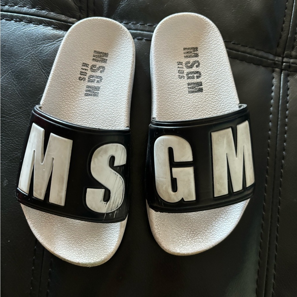 MSGM kids slides